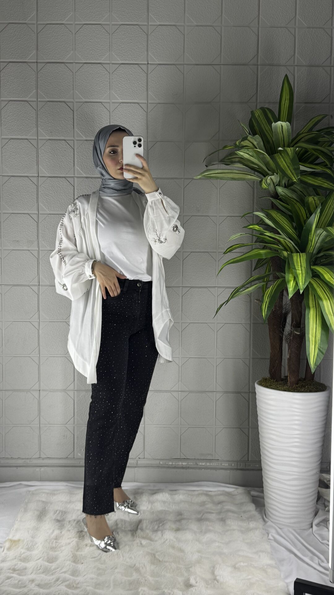 Taşlı Kot Pantolon Model - Siyah