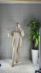 Biritli Model Pantolonlu Takım - Bej